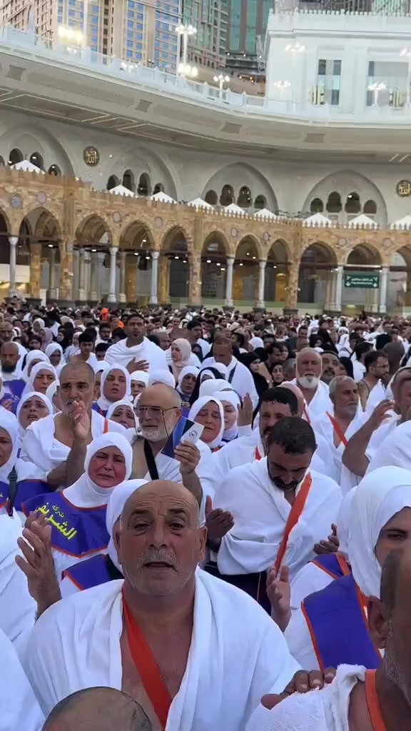 🕋بسم الله الرحمٰن الرحيم 🕋
                   اللهم صلي على محمد وآل محمد 
   
       🕋🕋🕋شركة الشريفي 🕋🕋🕋
      (((عمرة شهر شوال )))((بعد عيد الفطر مباشرتآ))
            Vip🚌vip🚌 بري .....بري🚌vip🚌Vip
                ((السعر 800 الف دينار عراقي )))
🌹🌹برنامج كامل الخدمات من باب الشركة الى باب الشركة

🕋🕋///ملاحظة///(((3 ليالي 4ايام في المدينة )))((6 ليالي 7 أيام في مكة المكرمة)))🕋🕋
 
1▪︎ مرشد ديني 
2▪︎سيارات حديثة 🚍🚍(((VIp))) 1+2🚍🚍

3▪︎🔥🔥خدمات الطعام في الطريق ذهابا و آيابا على حساب الشركة 🔥🔥
🏞🏞المبيت في الطريق في 🏝مزرعة 🏝في منطقة حايل 🏖🏖🏝🏝

4▪︎الهدايا ((حقيبة كتف + حقيبه كبيرة))احرامات  
5▪︎ الفنادق في المدينة مركزيه وفي مكة المكرمة محبس الجن 
6▪︎ الطعام بوفية مفتوح ثلاث وجبات 
7▪︎ دخول الروضة حجز على موقع نسك 
 موعد رحلتنا أن شاءالله((( بعد عيدالفطر))
         (((((سارع بالتسجيل وتسليم جوازك )))))
🔥ملاحظة 🔥
اخر موعدلتسليم الجواز 🕋الخامس من شهر رمضان المبارك 🕋
خادمكم السيد غيث الشريفي 
***********
