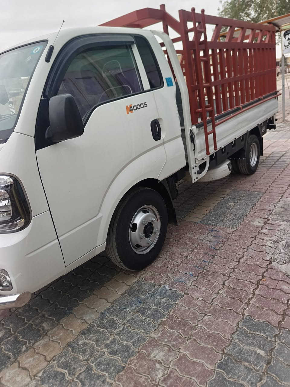 كيه فحل موديل 2024 مكفول كفاله عامه ماشيه 46000 للاستفسار الاتصال عل رقم ***********
