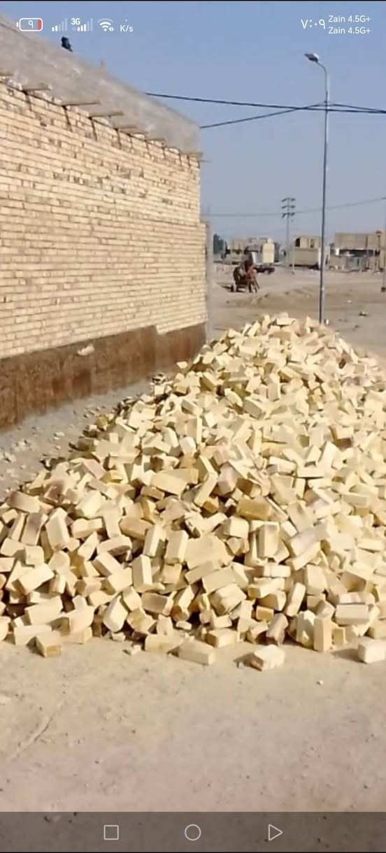 يوجد لدينا اجود انواع الطابوك في طابو وجميع مواد البناء***********
