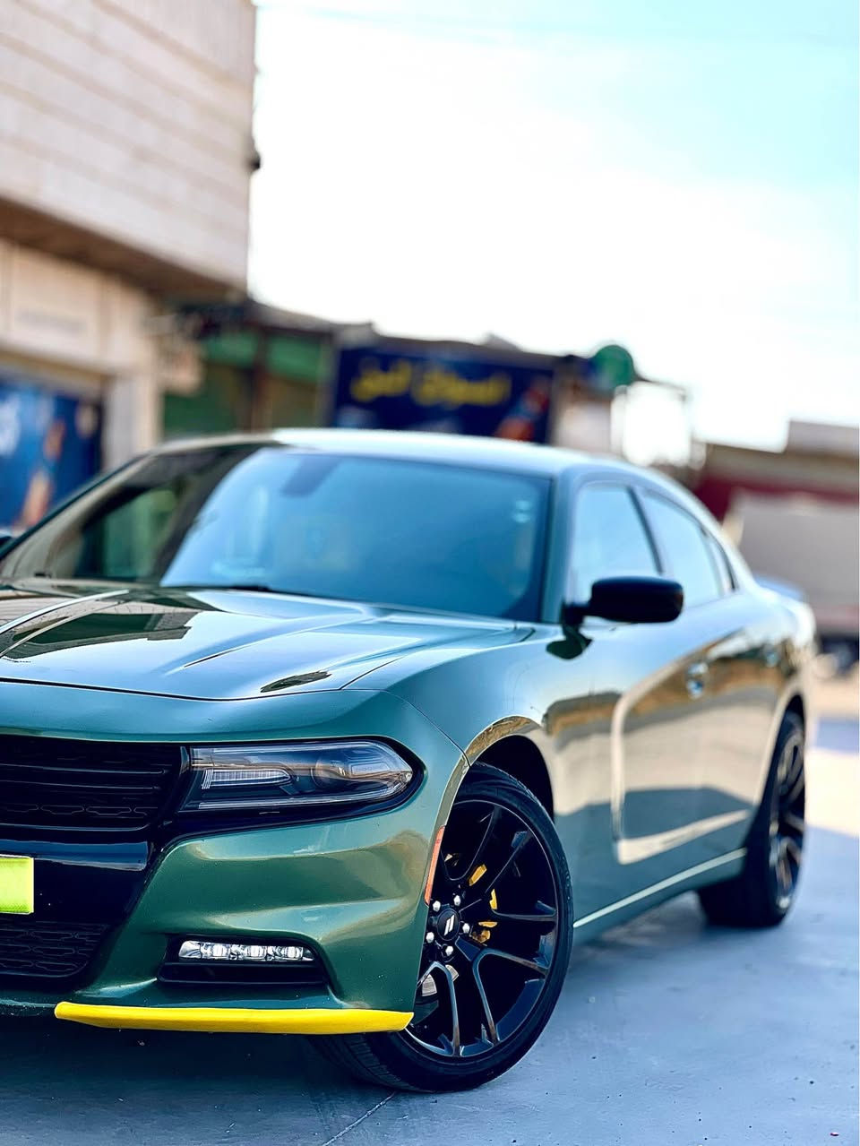 دوج جارجر
موديل 2021
مواصفات SXT plus 
وارد امريكي
لون اخضر-زيتوني
داخل اصفر 
بيها كتاب تضليل 
ماشية 130 الف ميل
سلايد فتحة بالسقف
سنوية 2029
هزة 2027 شهر ال6
ضررها 
جاملخ امامي جهة السكن 
جاملخ خلفي جهة السكن
ايرباكات سليمة بدون دواخل 
بيع او مراوس
مكان السيارة الموصل
للإستفسار 
*********** واتساب
*********** واتساب موصل, نينوى
