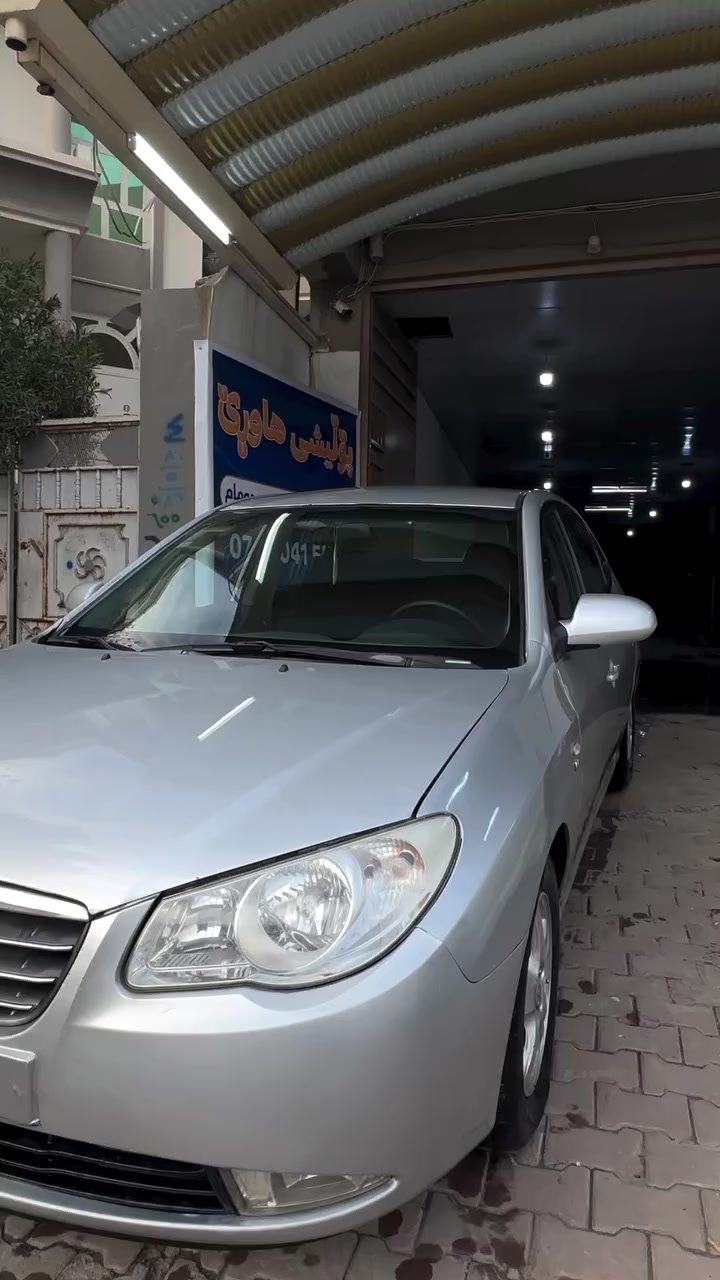 هۆندا ئاڤانتی مۆدیل ٢٠٠٩
سەیارەکە بڕاوەیە گێڕ و مەکینە و کارەباییات و سەقفت بە شەرت دەدەمێ سەیارەکە بەردی گزۆزی تێدایە مەکینە بچوکی دکشن بەرزە نموونەیە لەجوانی شاشە و کامێرایەکی فوول HDبۆ بەستراوە مەسروفی چاکی لێ کراوە ماڵی دۆستە و هی خۆم بووە کوشن جڵد تەبرید ماوس پۆڵیشی بۆ کراوە و سەیارەکە تەواو جائیزە شوێن ( ڕانیە ) 
نرخی ٥٢ مامەڵەیەکی برایانە 

ژمارە ***********
