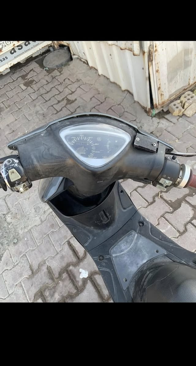 سلام عليكم ماكس عدله شلعه ومعدل نضيفه بلاديه كهربائيات شغله كدام عيونكم السعر 400 وبيها شي بسيط حق الجيه العنوان بغداد الحسينية مل رشديه  رقمي ***********
