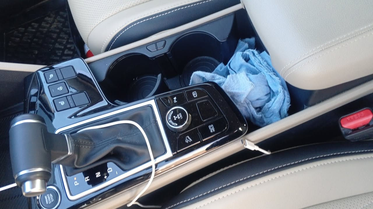 سبورتج 2025 خليجي ماشية 5 الف وشوية فول عدا البانوراما 4 ويل 
صندوك كهرباء كفاله عامة 
سيارة مدوشمة دوشمه درجة اولى السعر 240 بيها شوي مجال *********** 
عنوان بغداد عويريج
