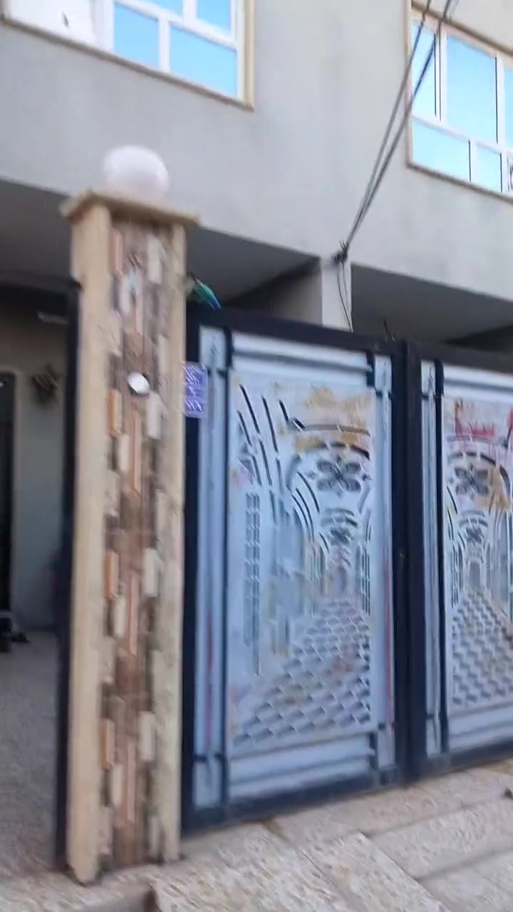 🏡 بيت ركن للبيع في الموصل – حي السماح الثانية
📍 الموقع: حي السماح الثانية
قرب حلويات البتول
📑 سند طابو رسمي
📐 المساحة: 100 متر مربع
✨ مواصفات البيت: ▪️ 4 غرف نوم
▪️ 2 هول
▪️ استقبال
▪️ مطبخ
▪️ 2 صحيات
▪️ بيتونة
▪️ كراج
⭐ بيت ركن بموقع مميز وقريب من جميع الخدمات، مناسب للسكن العائلي والاستثمار.
📞 للاستفسار والاتصال: ***********
***********
🔹 نستقبل جميع عروض البيع والشراء والإيجار
بيوت – شقق – أراضي سكنية – أراضٍ زراعية – عقارات تجارية
#بيع #شراء #إيجار #بيت #الموصل #حي_السماح #عقارات #أرض_سكنية #أرض_زراعية #عقارات_تجارية

