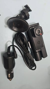 كاميرا أمامية • كاميرا داخلية