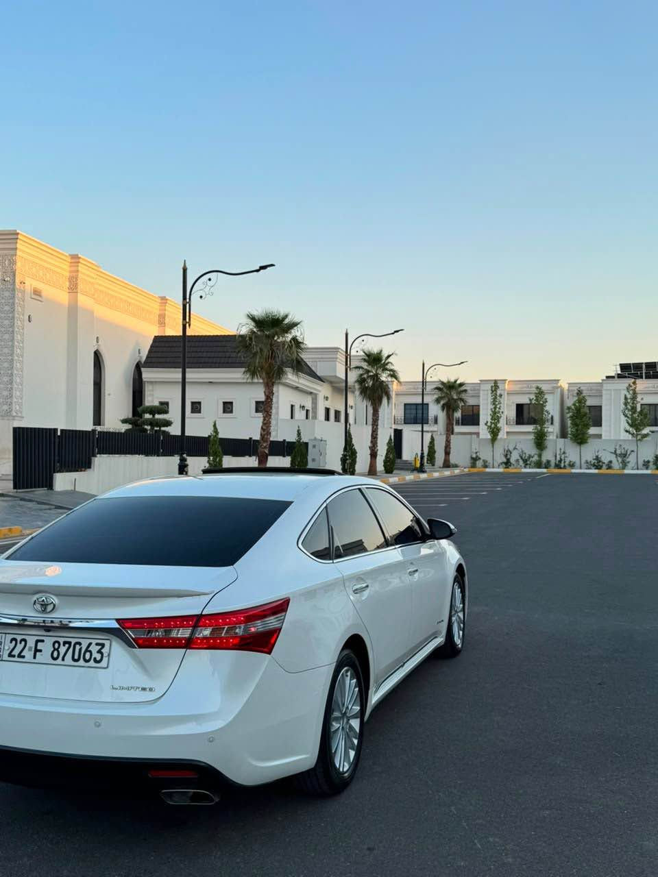 Toyota Avalon 2013 xaleje 2 3asa shasha gawra sayaraka hamw shte new ba nawe xomana 5-6 je gchkay ta7dele haea kamak sbuxe fredaea tundw tola hamw gyane bashart *********** أربيل, العراق
