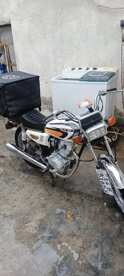 سلام عليكم دراجه ايراني نامه شلامجه رقم وسنويه بسمي ثاني يوم تحويل الدراجه كامله من كلشي حته الكهربايات سعرها ١٨٠٠مليون وثمنميه البصرة, العراق


**إذا كنت صاحب هذا الإعلان وتريد حذفه لأي سبب، رجاءا أرسل رسالة إلى الدعم الفني**