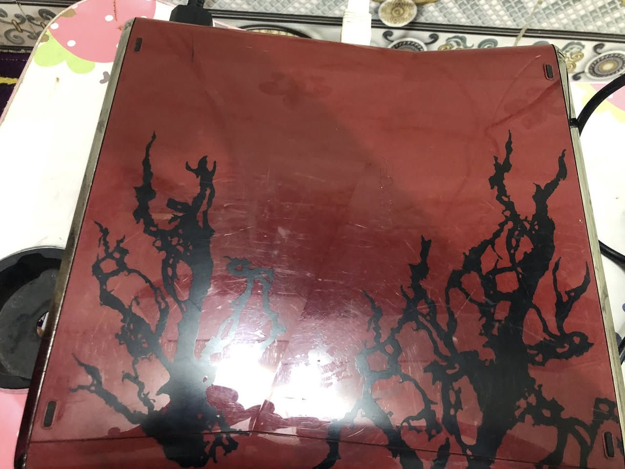 سلام عليكم اكس بوكس 360 للبيع مع كامل ملحقاته مهكر جهاز نضيف كلش جوده عاليه دقه مايعلك بل العاب التواصل والاستفسار ***********
