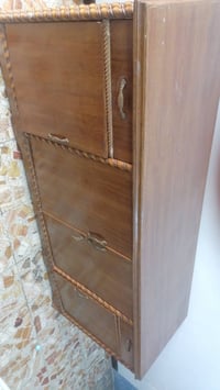 بوفيه جديده استعمال شي قليل ثكيله كلش طولها مترين مكاني الشرطه الخامسة...