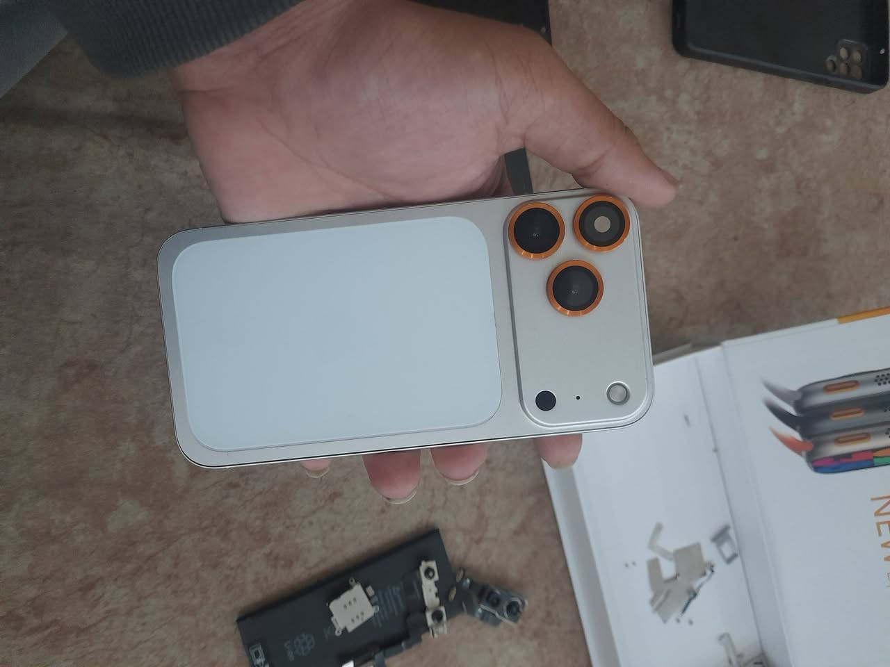 سلام عليكم
غيار مال جهاز 11عادي 
كامرات وبطاريه وايسي شحن وكلشي 
وشاصي مال 11 ومال 11محور 17 
مكاني ديالى


**إذا كنت صاحب هذا الإعلان وتريد حذفه لأي سبب، رجاءا أرسل رسالة إلى الدعم الفني**