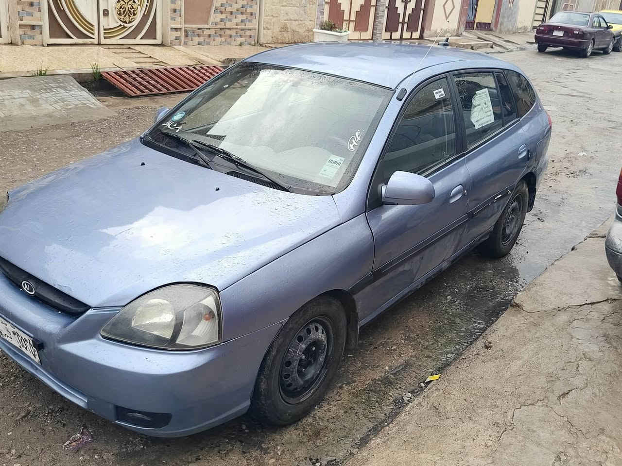 كيا ريو 2005 مضروبة بچم مصبوغة حزام محرك شرط تحويل مباشر من الشرعي بيها كابون بانزين. ورقي 
السعر 32 
باتري جديد
والباقي گدام العين
موصل حي السماح
***********
