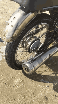 دراجه لبيع ادوات بل خور جديده تاخه ماذب عليه الف ما ناقصه اي شي ويلات جدد تانكي جديد دبلات جدد لايت جوزع مكينه ما مفتوحه من هندر واحد ***********
