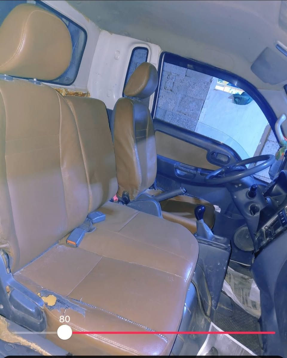 كيا حمل للبيع
موديل 2018 
رقم بغداد 
السنويه بأسمي و ما نافذه 
كير ومكينه وشاصي مكفول 
[ التبريد وكف عندي وما صلحته ] 
مع وجود بارد ٣٠ سنتيم  بالحوض مال الربع 
زائد رصعه شبر بالباب مال البدي حتى اكون صريح 

#المكان __بغداد جسر ديالى الجديد 
#الهاتف *********** _____ بي واتس اب 
#السعر ١١٨ وقابل للتفاوض للعمله
