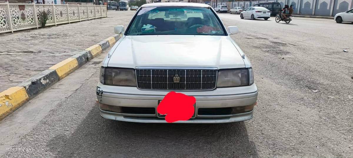 سياره للبيع راس الثور مكفوله من الكص ولا نقل جثة فقط ضربات بسيطه بيه موديل 98 رقم انبار راعيه موجود
رقم الهاتف:» *********** النجف, العراق
