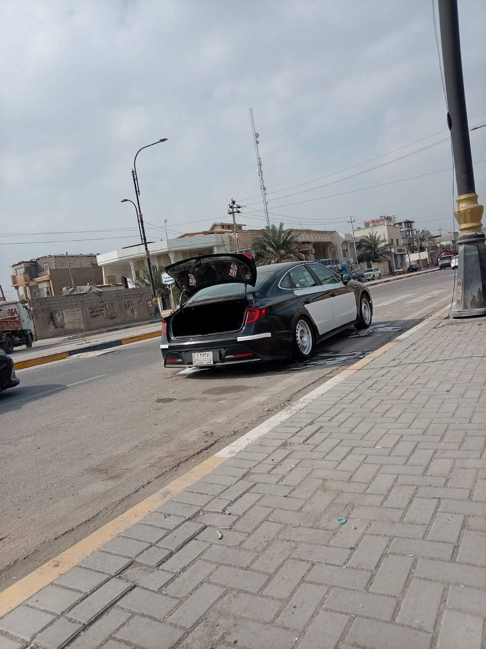 سوناتا معوقين 
وارد امريكي موديل 20
مكينه 2500
سياره تقرير غرق وبلعراق بيها جامغ امامي مبدل
مع العلم امبدل توربين مال كير 
 مكاني لبصره
وسعرها150$ وبيها مجال  
سياره جديده ومنصوبه وكامله بدون نواقص
وهاذه رقمي /***********
