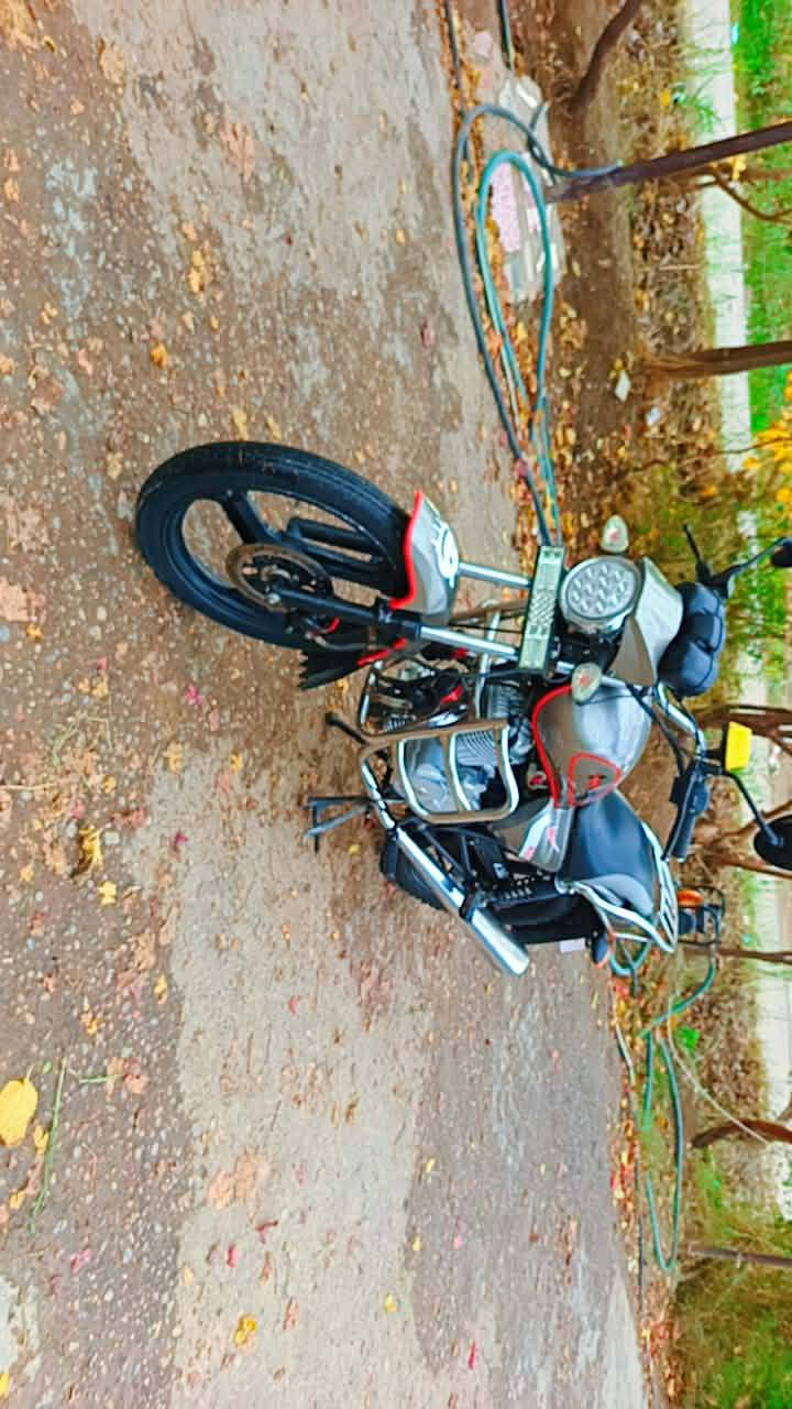 السلام عليكم 👋
دراجه MZ محرك 223موديل 2020

دراجه مجفته تجفيت شركه ولباقي كله مكفول

فول نضافه السعر مليون وبيه مجال

الهاتف: ***********

خاص ما متواجد
