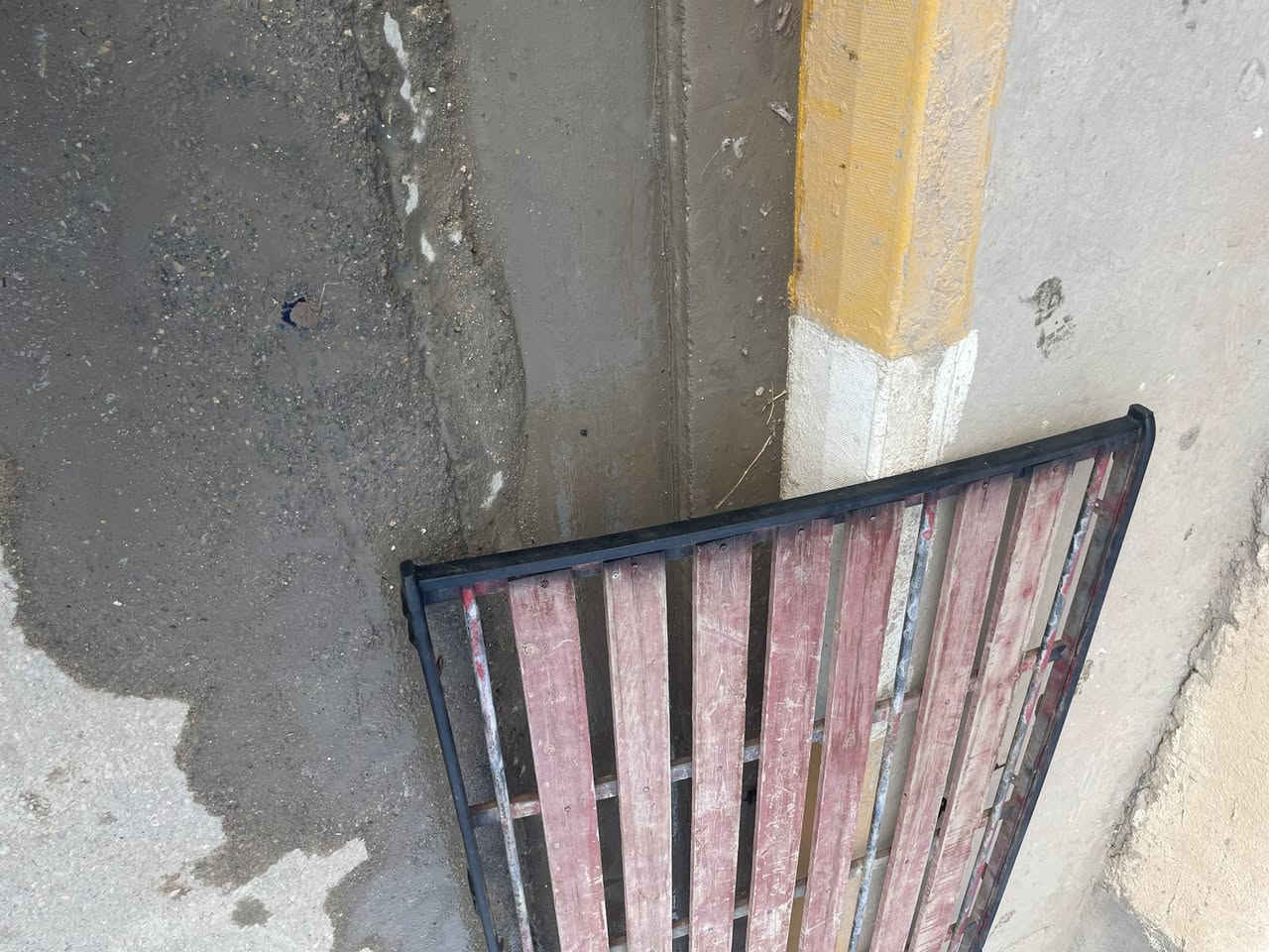 السلام عليكم سله نجفيه للبيع
سعرها 110 وبيها مجال للشراي 
***********
ناصريه قضاء الغراف
