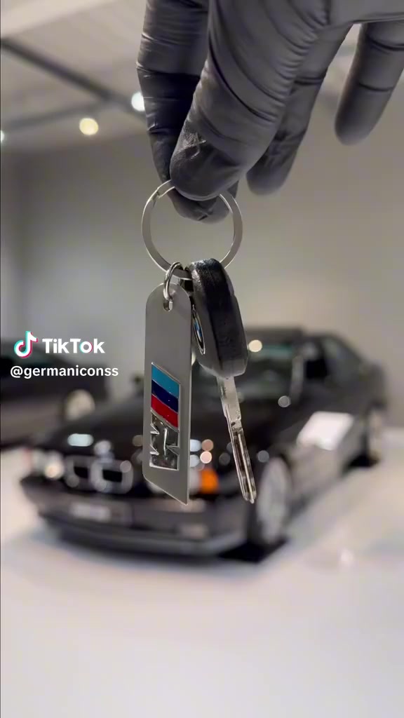 #BMW E34 MP.تطور سابق الزمان جمال في الصناعة الالمانية الافظل في العالم متعة وقوة #BMWE34MP


**إذا كنت صاحب هذا الإعلان وتريد حذفه لأي سبب، رجاءا أرسل رسالة إلى الدعم الفني**