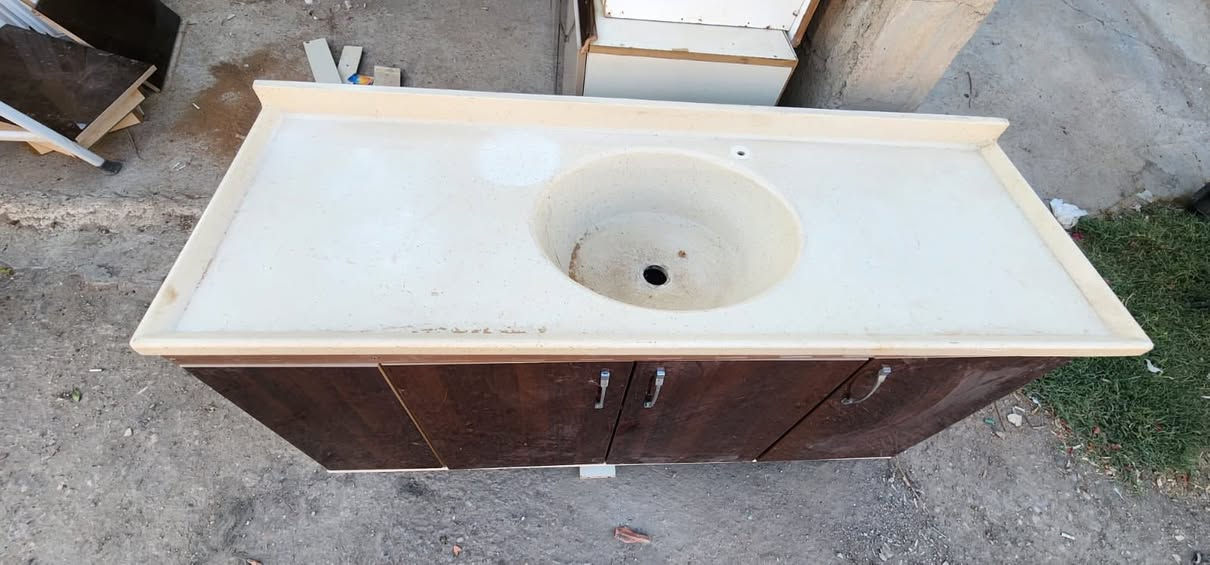 كاونتر  خشب mdf ايطالي نظيف كلش كلش

الطول ٣ متر والسنك مرمر متر ونص

للبيع

للاستفسار مراسلة الصفحة


**إذا كنت صاحب هذا الإعلان وتريد حذفه لأي سبب، رجاءا أرسل رسالة إلى الدعم الفني**