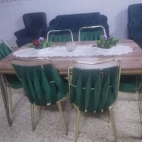 للبيع قنينه ب50 وميز75 07783348660