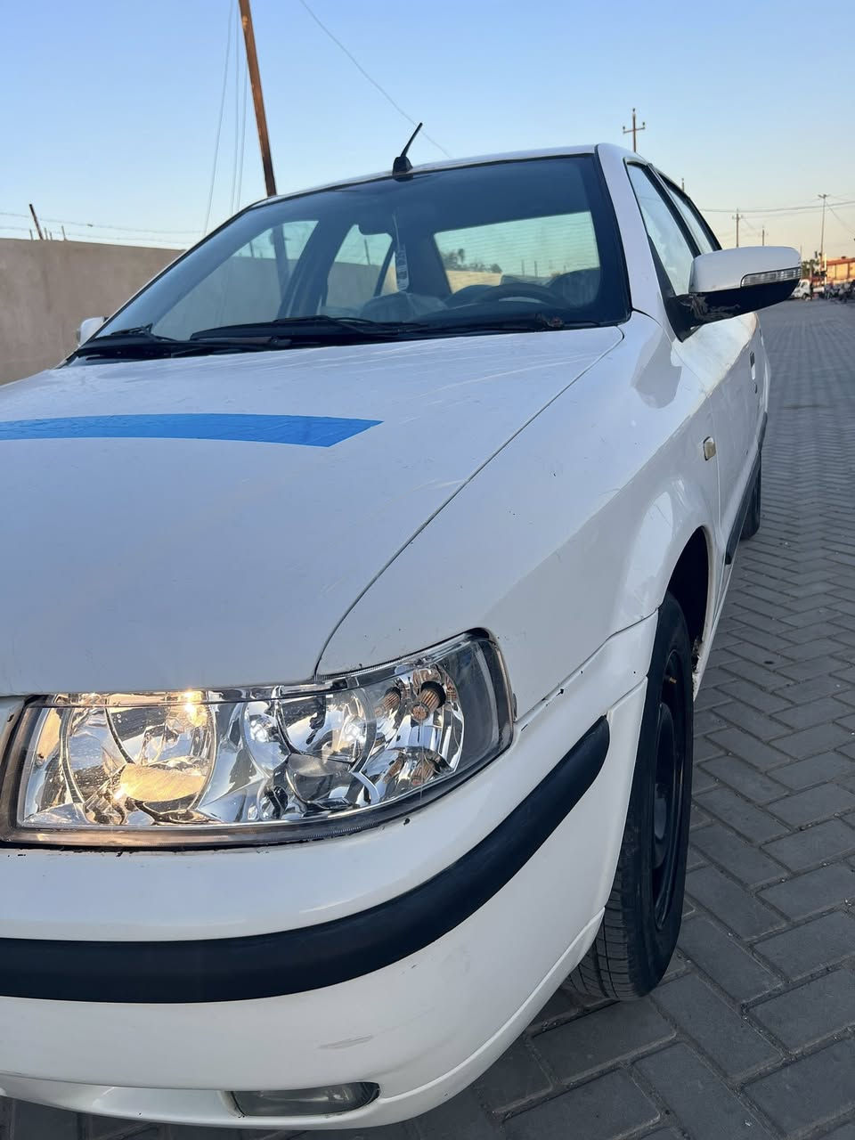 السلام عليكم
سمند مديل 2011 ناطقه محوره كير ومكينه كورلا نحله 1800 كير ومكينه مكفولات محوره جديده 
تحويل ثاني يوم مصفره الغرامات 
مابيه لا تبديل ولا ضربه 
حداديه صدر كله جديد تخم تاير 
بلاجكتورات عالي ناصي 
دوشمه جديده ارضيه وسقف جلد 
السعر ٤٨بيها مجال قليل 
مكاني بغداد 
رقمي ***********
