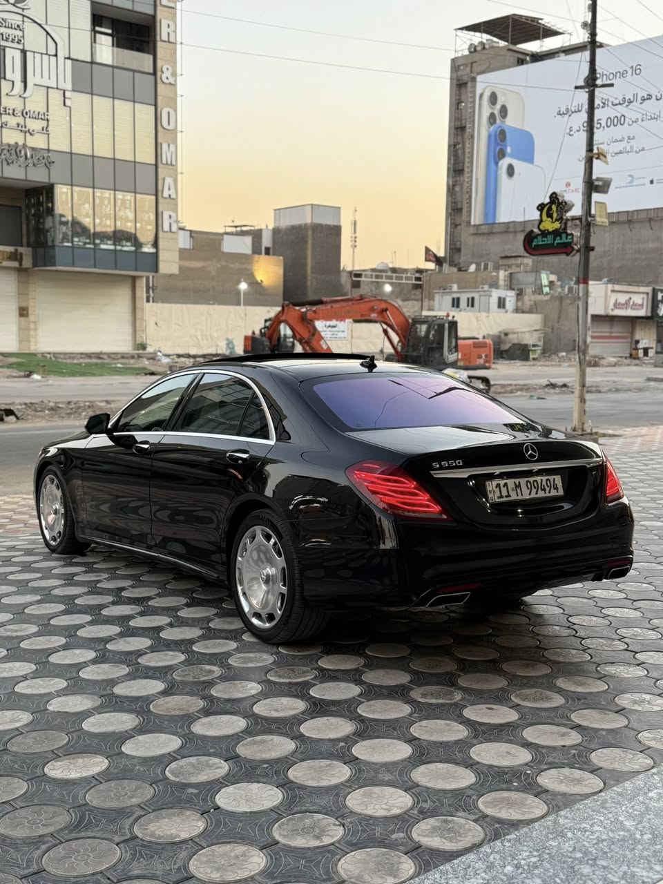 الـسـلام عـلـيـكـم 
مـارسـيـدس بـنـز  S 550
Mercedes_Benz_S550 ///
الـمـوديـل : 2015 
السياره::  امريكيه مكفوله 
من الصبغ والبارد من  كلشي السياره كلش جديده ونضيفه حيل   
ماشيه 124
الـــمــواصـــفــــات 1/1 فــول 
.كامرات 360 درجه  
.كشنات جلد وكهرباء وتدفئه وتبريد
.وتدليك وحضن عند الدوران 
.دكم 3 
رادارات امامي وخلفي وجوانب
.كشنات خلفيه جلد وكهرباء وتدفئه وتبريد وتديلك 
.بردات بلجوانب وبرده خلفيه
.انظمة قياده + قياده اليه + اوتو بارك
.ماوس يم لكير لمس لتحكم بلشاشه
جنطه كهرباء+اطفاء المحرك عند الوقوف+ابواب شـفـط +تحديد مسار
.حساسات امامي وخلفي+جكات
.داتاشو +تحكم ستيرن جهتين+ويل مايباخ+أضـائه سـبـع ألــوان
بعد بيها مواصفات يعجز عن ذكرها ومعروفه مواصفات المارسيدس ل S550  السياره جداً حلوه ونظيفه وجديده وبدون اي نقص السياره 
بـأسمـي سنويـه تحويل ثاني يـوم
مـوبـايـل (***********)
سعر 470 ورقه  وبيهه مجال
