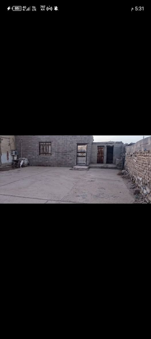 المدخل مال الشعيبه نواب الضباط اول ما تدخل
بعدي عني شارع 50 متر الرئيسي شارع الرئيسي
بيت مساحته 900 زراعي بناء قاعات بي ثلاث غرف وصاله ومشتملات كبيره او مطبخ وديوان وبيت كبير يصلح قطعه كبيره يصلح سكن السعر 24 وبي مجال بسيط مكانه نواب الضباط على جسر محمد القاسم بس تعبر الجسر كانك طالع على المصفى الشعيبه بيت كبير كل شيء وبيه حديقه
 788 758 5037


**إذا كنت صاحب هذا الإعلان وتريد حذفه لأي سبب، رجاءا أرسل رسالة إلى الدعم الفني**