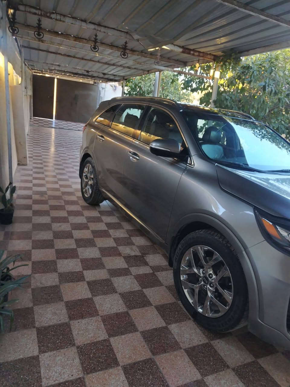 ١٩امريكي ٦سلندر sxl فول صبغ  ٣قطع رقم بغداد سعر ١٩٠ مكانه بابل ***********
