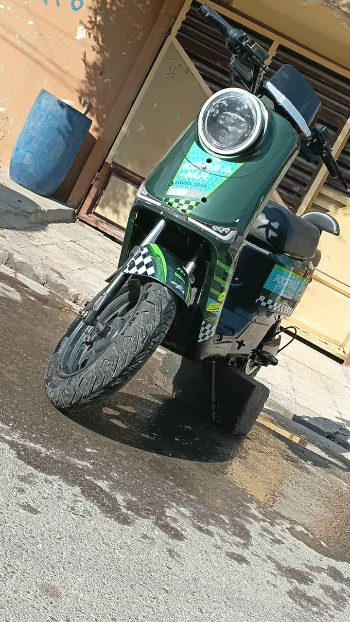 السلام عليكم ماطور ار  11للبيع بدون باتريات ابيع فحم في فحم سعر ب200قفلو شراي تعال خاص رقم الهاتف ***********
