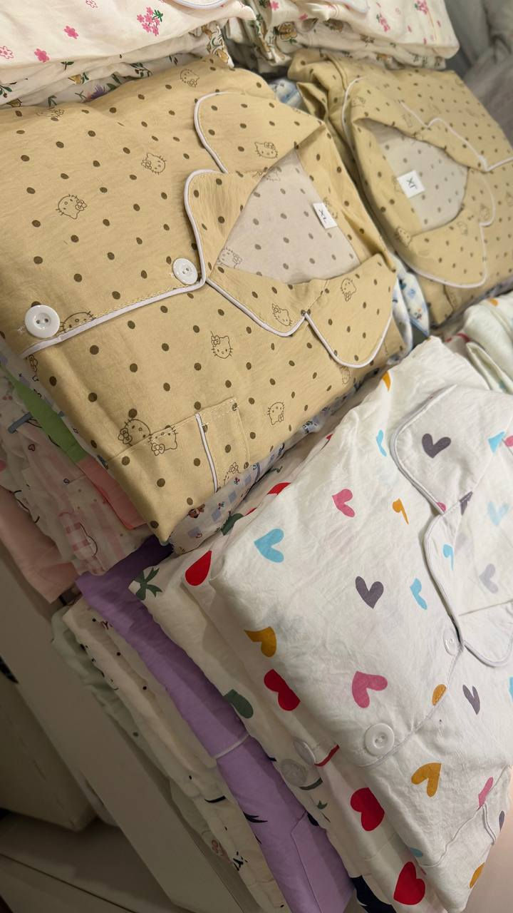 بجامة كريشه خامة اصليه قطن ‼️
قياسات مكس (M-L-XL-XXL)
الدرزن يجي مشكل نقشات وقياسات ضمن المعروض بالصور 🔥
سعر الدرزن ٨٥

تكرار كميه محدوده 

https://t.me/wdstoree2


**إذا كنت صاحب هذا الإعلان وتريد حذفه لأي سبب، رجاءا أرسل رسالة إلى الدعم الفني**