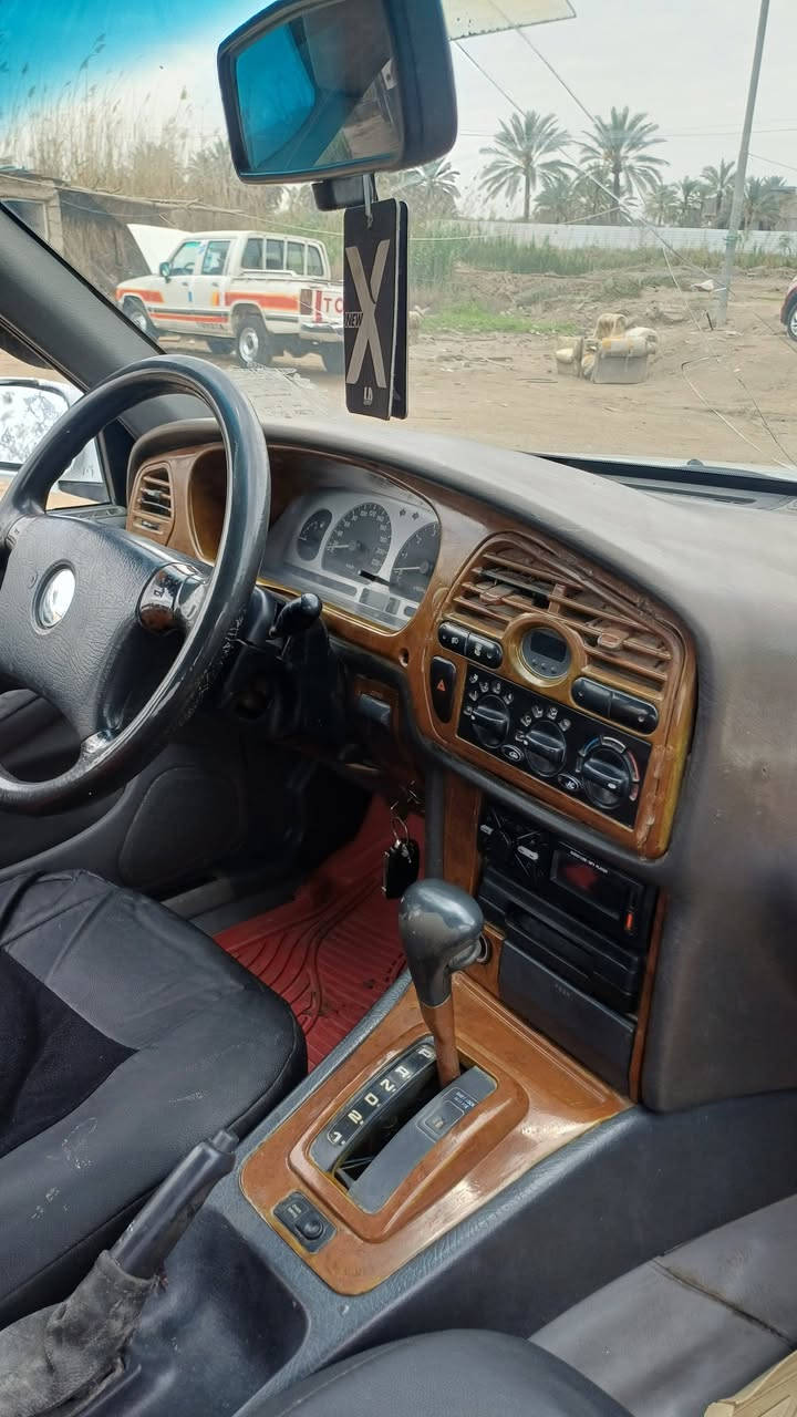 السلام عليكم برنس فراشه 96 بابل دولي مجدد لسنة 27 مكان السيارة قضاء الصويره السعر وباقي تفاصيل السياره اتصل ودلل ***********
