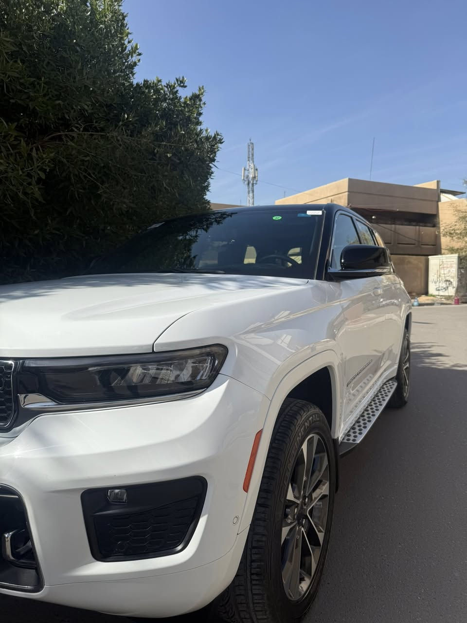 السلام عليكم 
جيب أوفرلاند موديل 2024 فول مواصفات  وكالة هارلم ام ضمان 3 سنوات او 60 الف كيلو ماشية 7000 فقط بحالة الوكالة بدون ملاحظات اخت الزيرو رقم بغداد بأسمي مكفولة كفالة عامة السعر 48500 دولار وبيها مجال  اتصال واتس ***********
