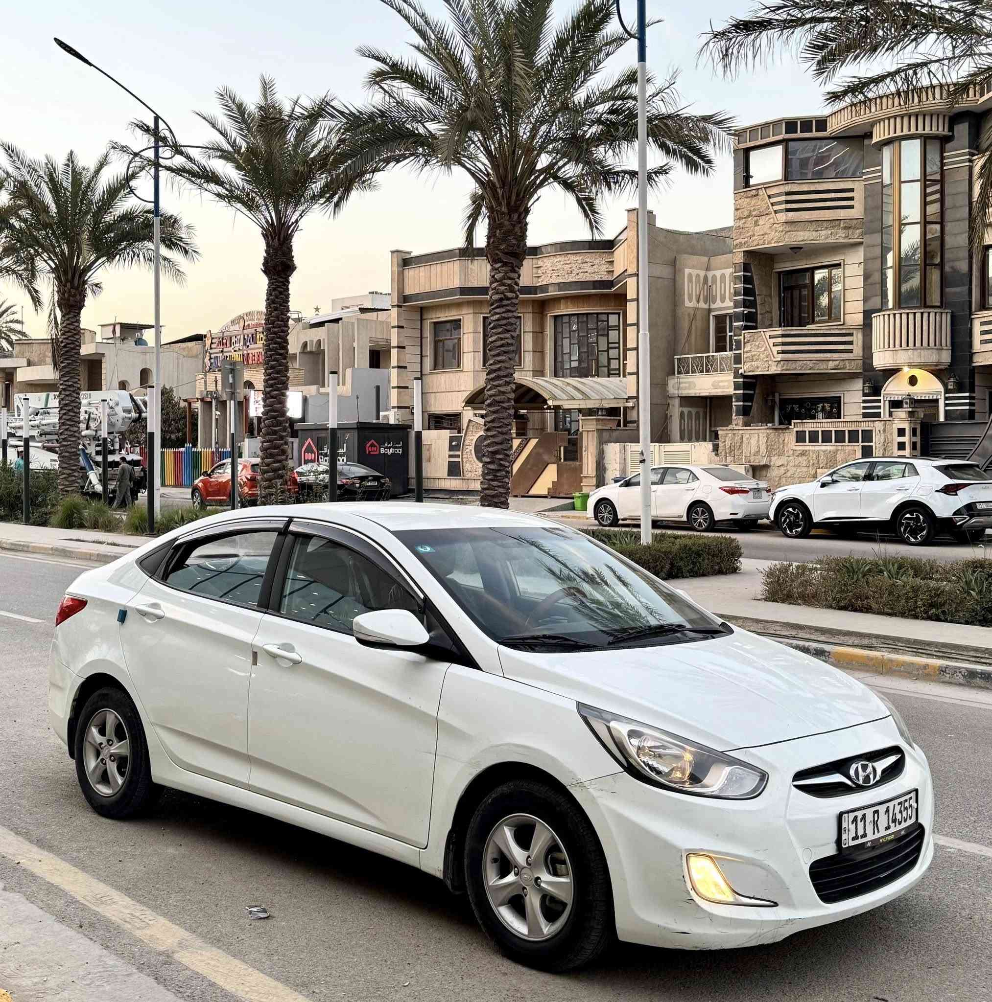 السلام عليكم ورحمة الله وبركاته 
اللبيع أكسنت خليجي  
الموديل 2014
مكفوله من الصبغ والضربة
تحكم ستيرن
محرك 1600
ويل گب گروم
أشاير بالمري 
تبريد ثلج تدفئة
تايرات جديدة
ماشية 66 حقيقي
سياره جاهزه وأستعمال شخصي بعدها بوضع الشركة
بأسمي رقم بغداد الجديد تحويل ثاني يوم سنويه 2029 تاريخ صلاحية
السعر وبيها مجال 112 بيها مجال بسيط  !!
مكان السياره بغداد اليرموك اربع شوارع
رقم الهاتف / ***********
