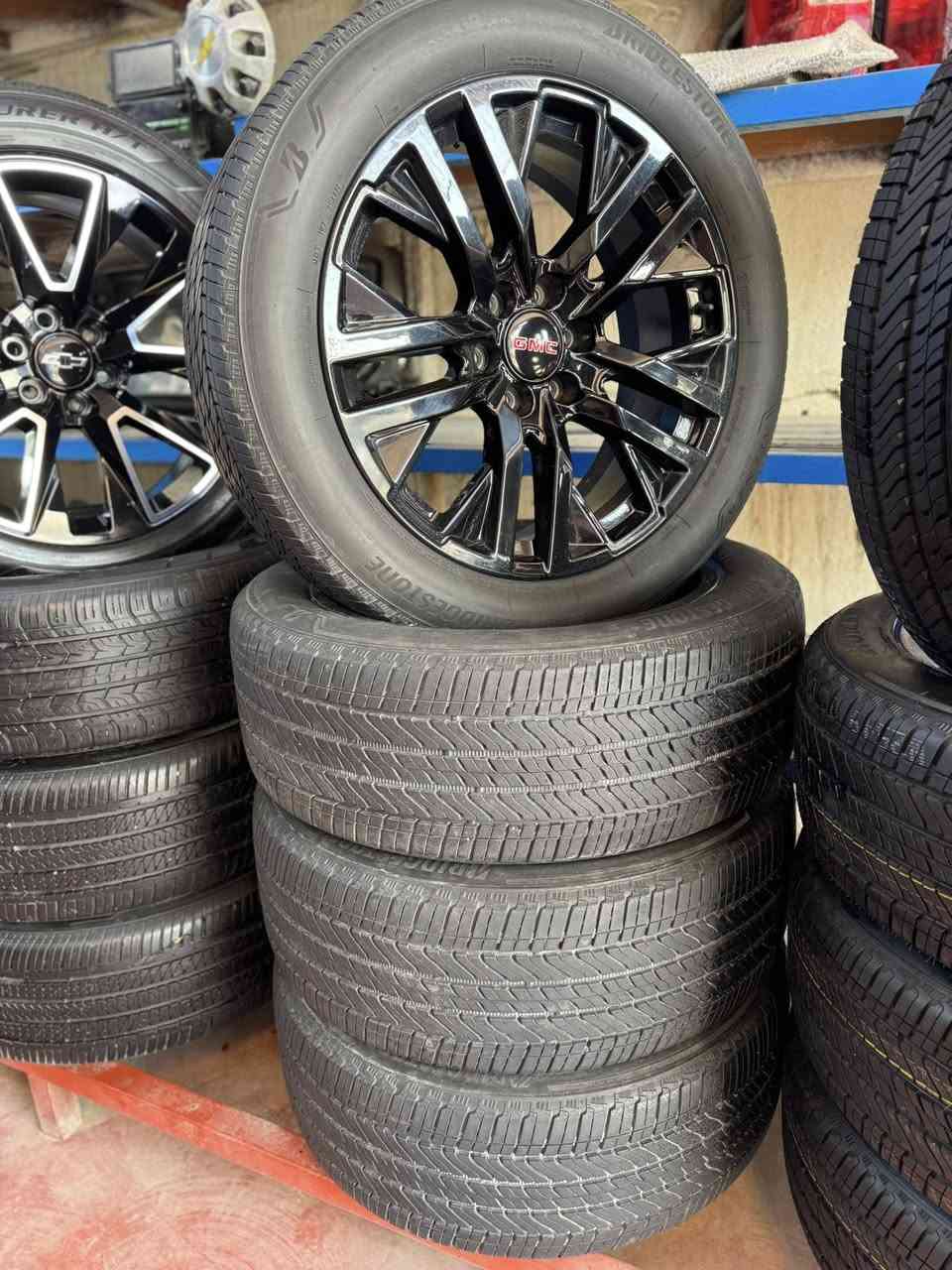 سلام عليكم شباب طخم ويل كب اصلي زيرو حجم 22 مديل 25 موجود في محل عقيل المرياني العنوان بغداد كسره وعطش (***********)
