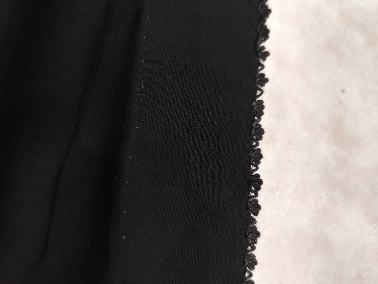:
🌸🖤 خياطة عبايات الراس بأيدي خبيرة 🖤🌸
بنات، إذا تريدين عباية راس مرتبة وخياطتها نظيفة وأنيقة، حياج الله 🌷
✨ تفصيل وخياطة عبايات الراس حسب الطلب
✨ شغل مرتب ودقة بالتفاصيل
✨ موديلات بسيطة وعصرية
✨ أسعار مناسبة وجودة مضمونة
هدفي رضا الزبونة قبل كل شيء ❤️
للحجز والاستفسار راسليني على الخاص، وأهلاً وسهلاً بالجميع 🌹
#عبايات_راس #خياطة_عبايات #تفصيل_عبايات #عباية_راس #شغل_نسوان #خياطة_بغداد

📢 عرض خاص أول 5 زبونات عليهم تخفيض مميز على الخياطة، سارعوا بالحجز قبل اكتمال العدد. ✨🖤


**إذا كنت صاحب هذا الإعلان وتريد حذفه لأي سبب، رجاءا أرسل رسالة إلى الدعم الفني**