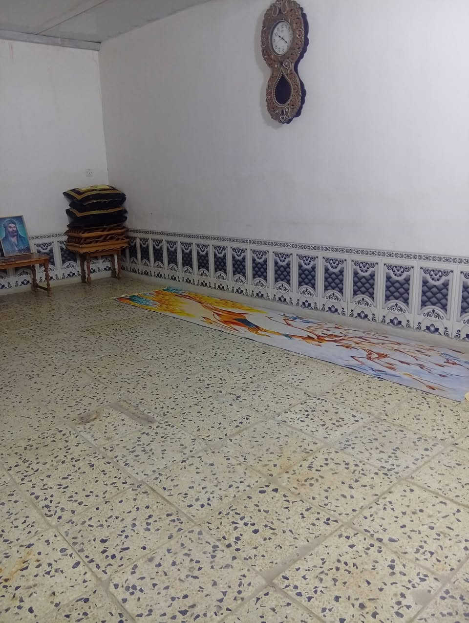 من رخصت مدير الكروب بيت اللبيع مساحته 175 متر كافت الخدمات السعر 26 رقم الهاتف***********
