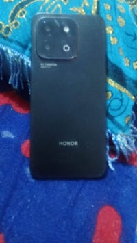 جهاز هونر X6d نضيف كلش بس شخط بل شاشه قليل سعره 140 الف وبي مجال للطيب...