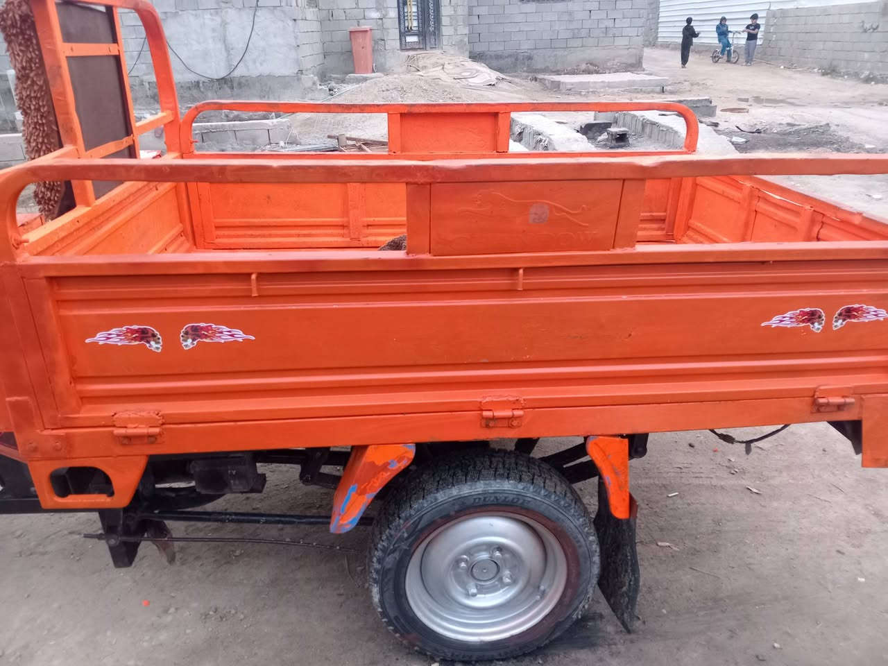 السلام عليكم ستوته كربلائي موديل 19 مكينه 25جديده مع كير بوكس اكسن لطش شاصي نضيف زوج تايرات جدد كهربائيات شغاله نقص تك دبل واكف  السعر 1500وبيها مجال قليل حق الجيه العنوان ابو الخصيب باب طويل رقم ***********
