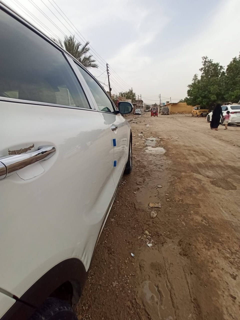 كيا سورنتو خليجي نص فول موديل  ٢٠٢٠ للبيع كفاله عامه 
سعر ٢٦٥ وبيها مجال بسيط 
للتصال *********** بغداد, العراق
