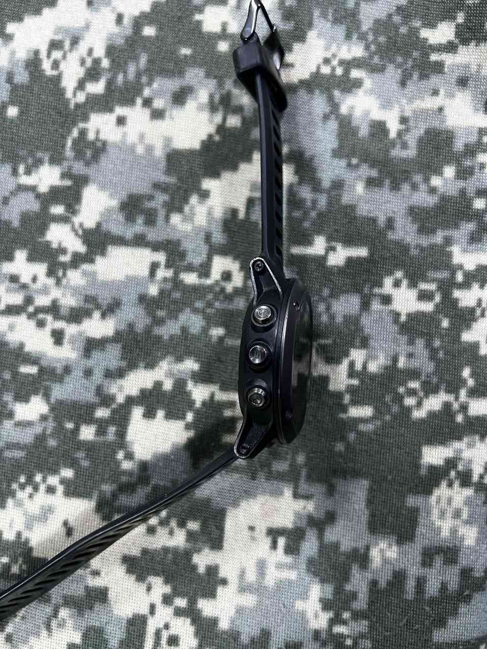 يالله 
ساعه كأرمن فينكس 3 نظيفة 
حجم ساعه 51حجم سير 26
تواصل خاص او واتساب يوجد توصيل 🚚


**إذا كنت صاحب هذا الإعلان وتريد حذفه لأي سبب، رجاءا أرسل رسالة إلى الدعم الفني**