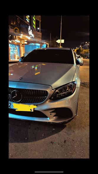 للبيع مرسيدس  c300
موديل 2021
 فوول مواصفات ماشية 34 الف 
( السيارة نظيفه جدا جدا وبالحقيقه احلى من الصور )

المواصفات 

-اوضاع قيادة خمسه 5 
‏(Eco + comfort + sport +Sport plus +Individual)

-فتحة
-تويل (المرغوب)  
-ماوس
-بصمة تشغيل 
-شاشه كبيرة 
-كشنات كهرباء حتى تجاوي الرأس كهرباء 
-كشنات جلد بلاد 
-خزن ميموري 
-كشنات تدفئة
-نظام التشغيل والاطفاء الذاتي للمحرك 
-استيرن كهرباء مع ذاكرة ( تحكمات لمس ستيرن )
-سايد بريك بصمة 
-لايت زينون دبل عدسة (نظام ذكي )
-اضوية اماميه LED AMG 
-اضوية خلفية LED AMG 
-كشافات ضباب 
-نظام صوتي (BURMESTER)
-قيادة ذاتيه 
-تحديد مسار 
-شفتات ستيرن 
-مري شفط ورادار وهيتر 
-لدات ترحيب بالمري 
-لد داخلي 64 لون بلاد 
-مدخل USP+AUX+Car play 

وباقي المواصفات المعروفه للسيارة 

الحادث ( فقط بنيد مبدل بدون دواخل بدون ايرباك بدون صبغ مبدل وكالة)
مكاني بغداد الوزيريه 
توصل 
***********
