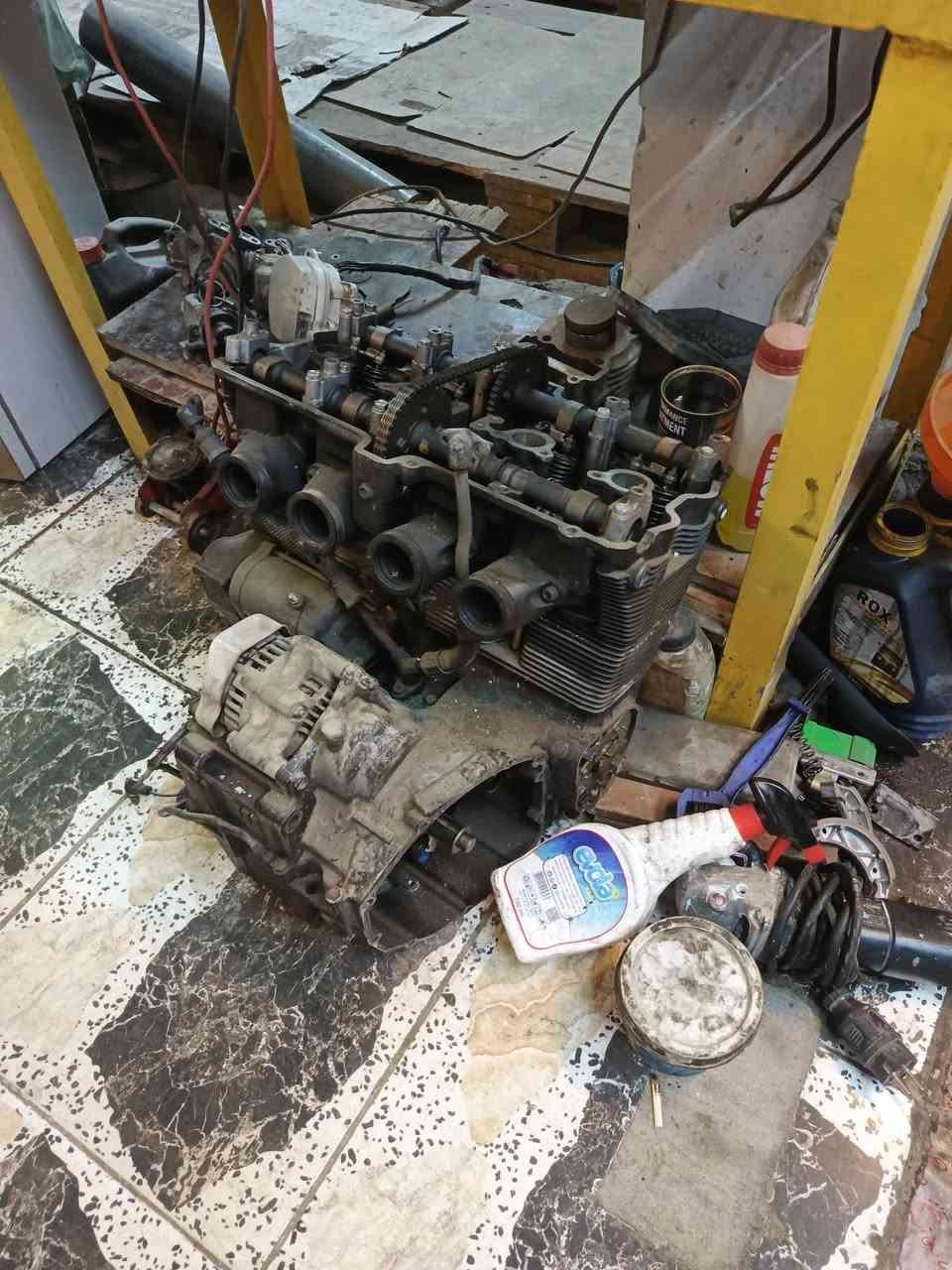 سلام عليكم بطحات ثنين ساسوكي ١٢٠٠ 
سوده /وزركه 

الزركه طلع بيها صوت بلمكينه ماعوف شنو شغاله وتمشي مكفوله سابقا

السوده بدلت زنجيل صار عندي ضرف 
مكينه مكفوله كفرات كامله 

قيم بليرضي الله 
مكاني بغداد الشعب


**إذا كنت صاحب هذا الإعلان وتريد حذفه لأي سبب، رجاءا أرسل رسالة إلى الدعم الفني**