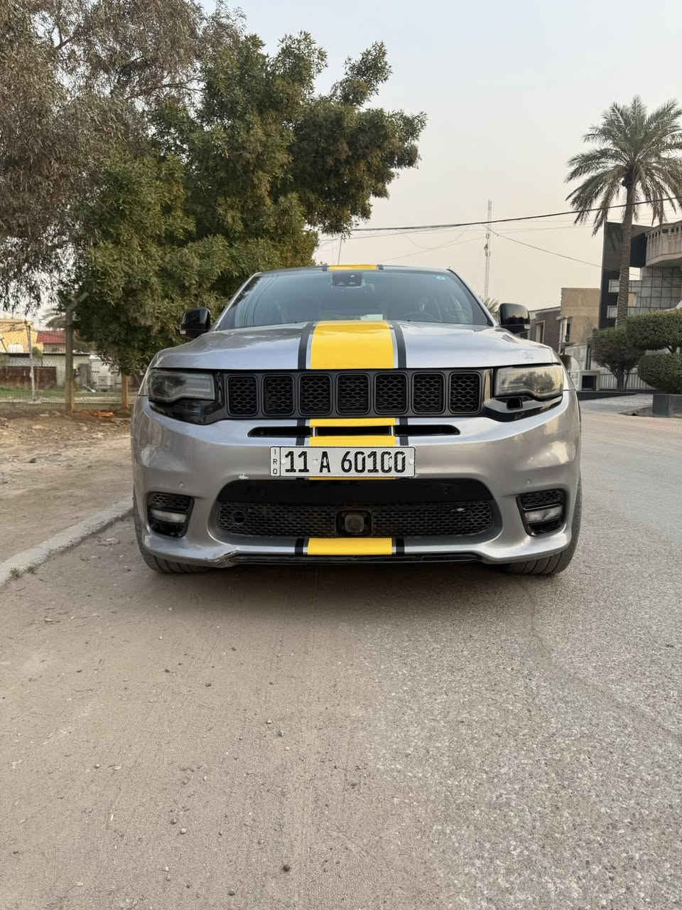 بسم الله ما شاء الله 🤍
ارخص جيب بكل العراق بيع سريع 
بلعافية ع الياخذها 

جيب SRT خليجي وكالة هارلم 🐦‍🔥
رقم بغداد ومميز 60100 🐦‍🔥
المديل : 2015 ماشيه 100 كيلو حقيقي 

المحرك : SRT . V8 . 6.4L 🐦‍🔥
سابقن حالين طابوكه 5.7L وتفرعات 6.4 🐦‍🔥

المواصفات : بنورما + رادار امامي 🔥
داخل كاربن فايبر وسقف كنتاره 
مكابح رياضية SRT 
رادار خلفي + جانبي ايمن + ايسر 
رادار امامي امكانية تحكم بوضعيات موقد كهربائي ويل قياس 20 أنج ويل SRT 
كامرة خلفية حساسات خلفية 
كشنات حضن نظام تشغيل السياره عن بعد لايت زنون + كزوز بورله من طول لطول 
نظام كزوز بوابات شغاله 
السياره عليها برمجة خفيفه وبسيطه 
لدات متغيره اماميه ولد متغير خلفي 

حادث السياره : خليجي وكالة هارلم
وصار بيها حادث بلعراق 
جاملغين وبنيد بدون شواصي 

ملاحضة السياره بيها نواقص حكهن 3 ورقات نواقص فقط 🤍

عنوان السياره : بغداد 
سعر السياره : 155$ 
اتصال :  ***********
