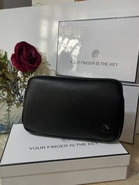 حقيبة رجاليه • ١٠ بصمات • شحن اكثر من شهر