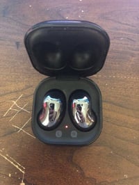 ، للبيع وبأنسب سعر: ⌚ 1. ساعة Samsung Galaxy Watch 5 ​الحالة: نظيفة جد...