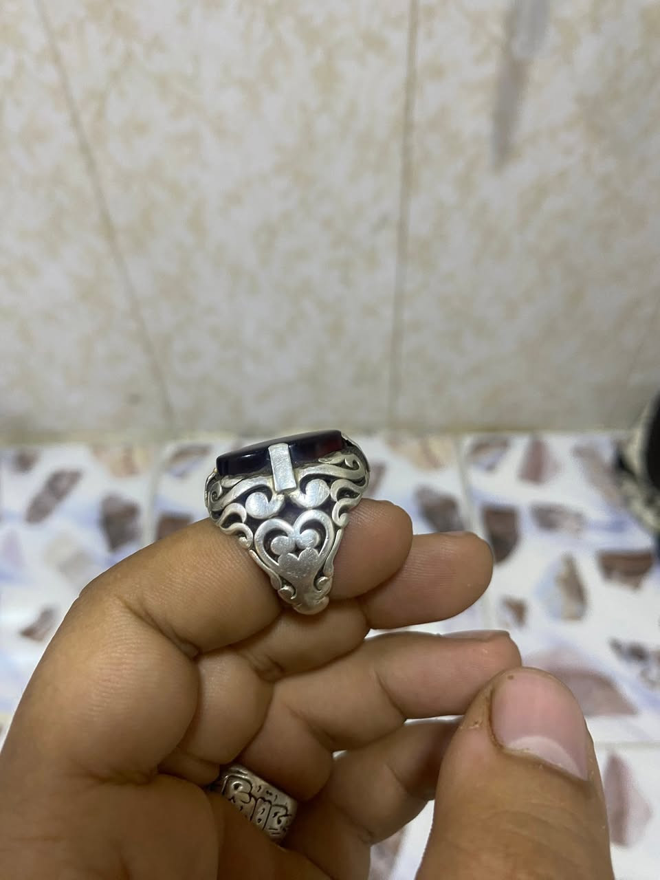للبيع محبس عقيق خرساني صياغه يدويه فول فضه انطي سعرك بل يرضه الله ويل عافيه


**إذا كنت صاحب هذا الإعلان وتريد حذفه لأي سبب، رجاءا أرسل رسالة إلى الدعم الفني**