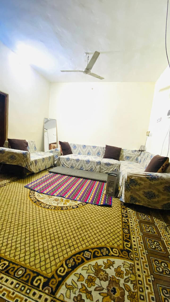 دار للبيع طابو ملك 
المساحة 120 
واجهة 6 نزال 20
الموقع التحرير الجاهزة اول فرع بالجاهزة 
السعر 165 بي مجال للشراي 
***********
