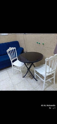 للبيع بسعر ٣٠ ألف مع الكراسي في الغزالية  ٠٧٧١١٠٤٥٤٠٥