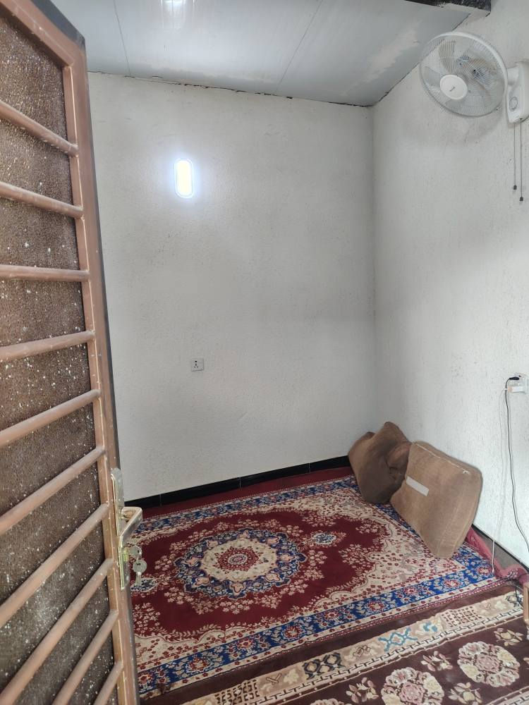 سلام عليكم خوان دار استراحه مساحه 200 متر بي قرفه ومطبخ وصحيات وكراج والباقي حديقه عنوانه بصره ابو الخصيب ابو كوصره السعر 40 وبي مجال مبايل *********** البصرة, العراق
