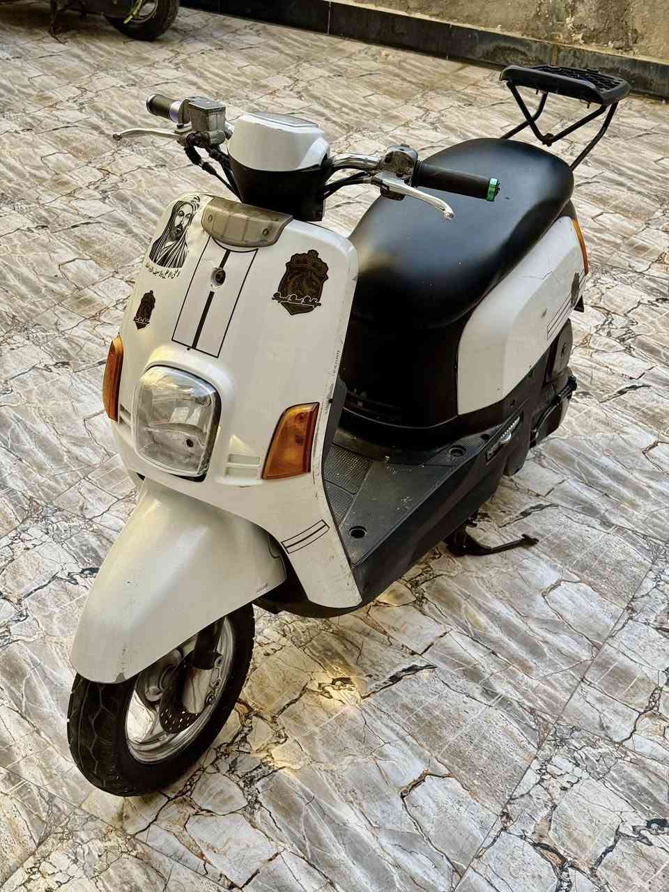 بوليسي 50 بلاد دراجه كله بلاديه ونضيفه نصبه حلواه ( نكراه سلف ) كهربائيات كلها شغاله ( مفتوحه دراجه ولفات مكينه ناعمه خرسه نهضه شك الكاع ومعدل )  ( كفرات كلهن اصليات ختم واحد وملح  ) مكاني ناصريه تضحيه السعر 525 وبيها مجال ***********
